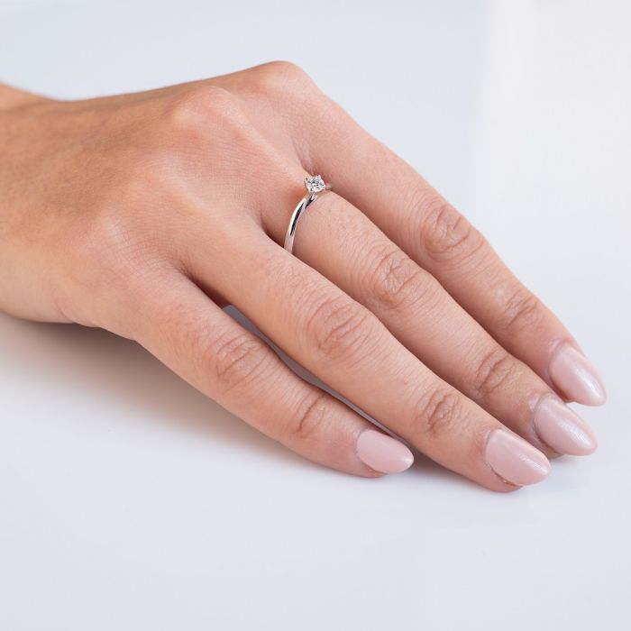 Women engagement ring 18ct with diamond 0,16ct SDB0015
