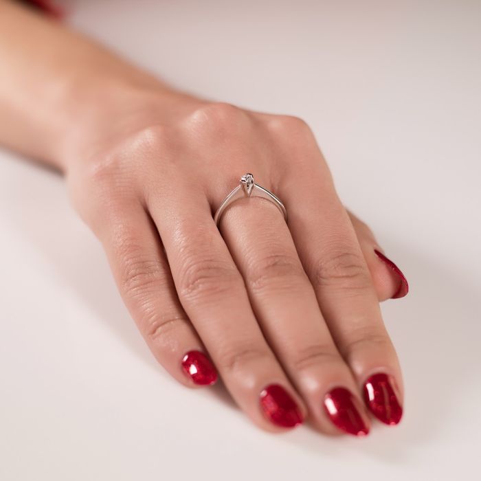 Women engagement ring 9ct with diamond 0,10ct HDB0007