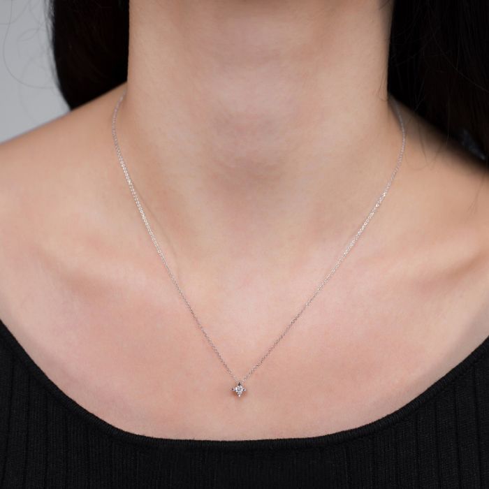 Women white gold necklace with diamond 0,090ct SOJ0011