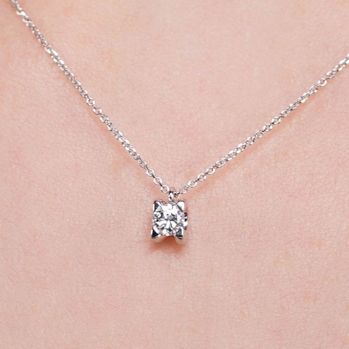Women white gold 18ct necklace with diamond 0,17ct SOB0007