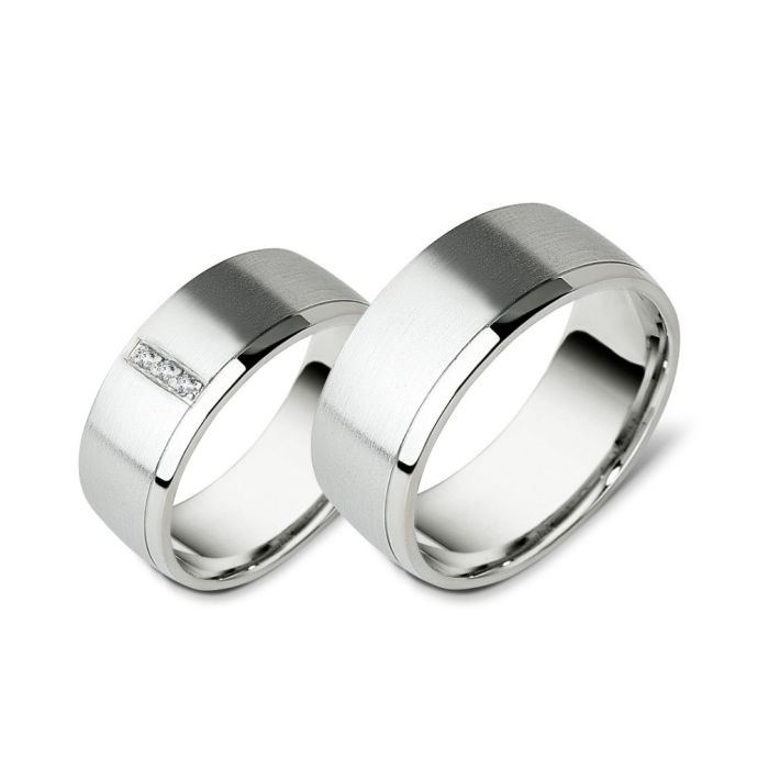 Pair of silver wedding rings E1005