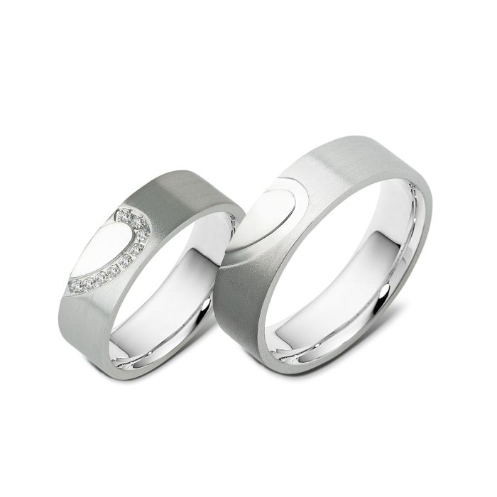 Pair of silver wedding rings E1014
