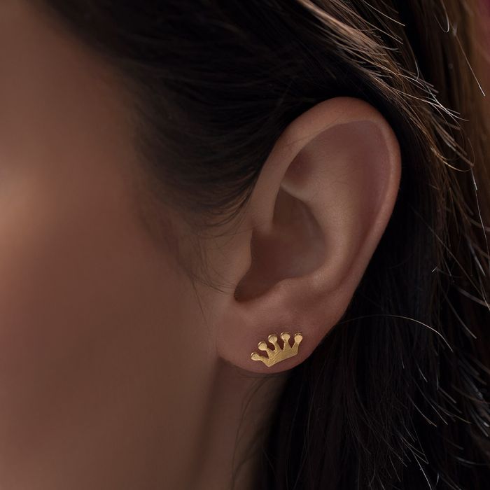 Women's silver earrings with crown WS00680